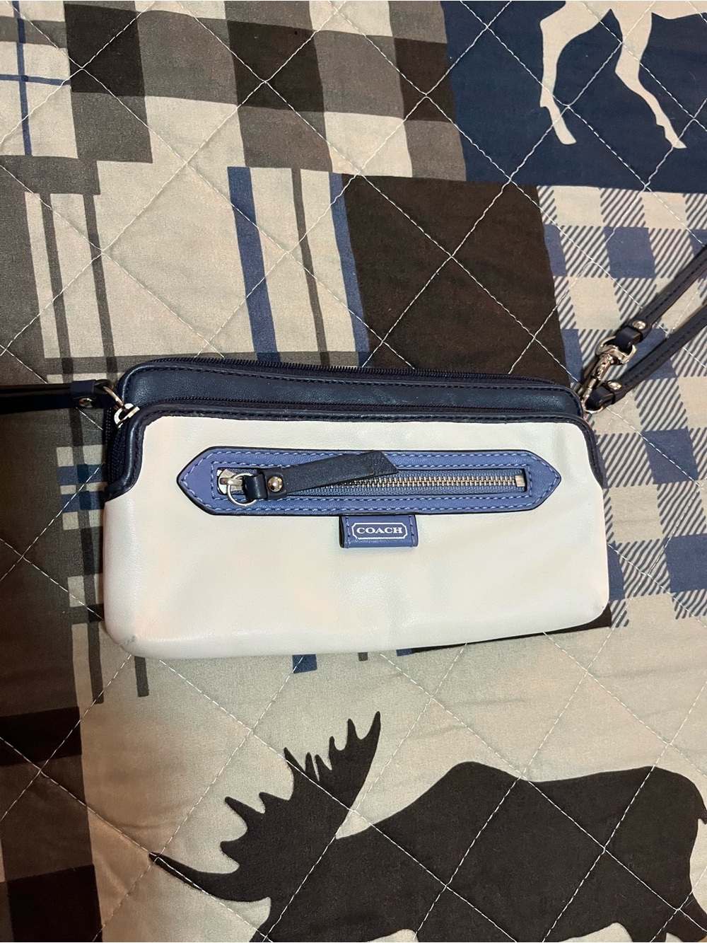 NWOT VINTAGE COACH LARGE WALLET/ WRISTLET  7x5
